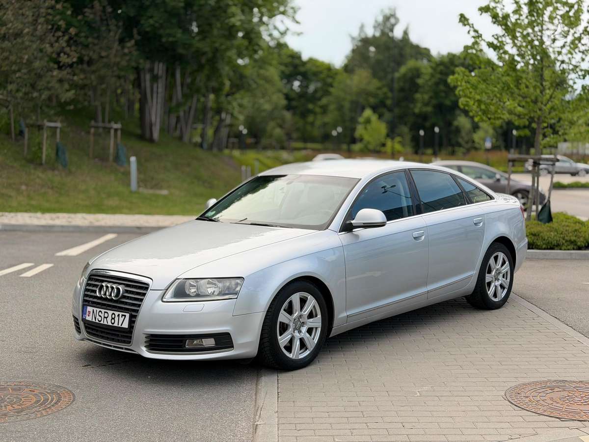 Audi A6, sedanas