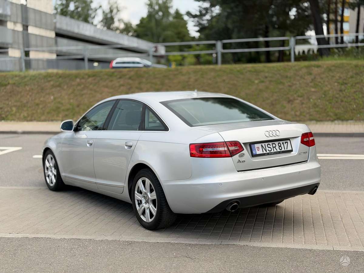 Audi A6, saloon / sedan