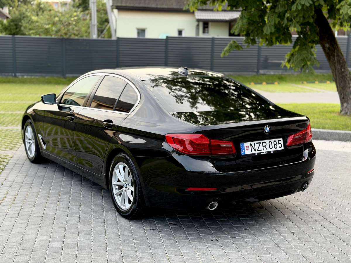 BMW 520, 2.0 l., Седан