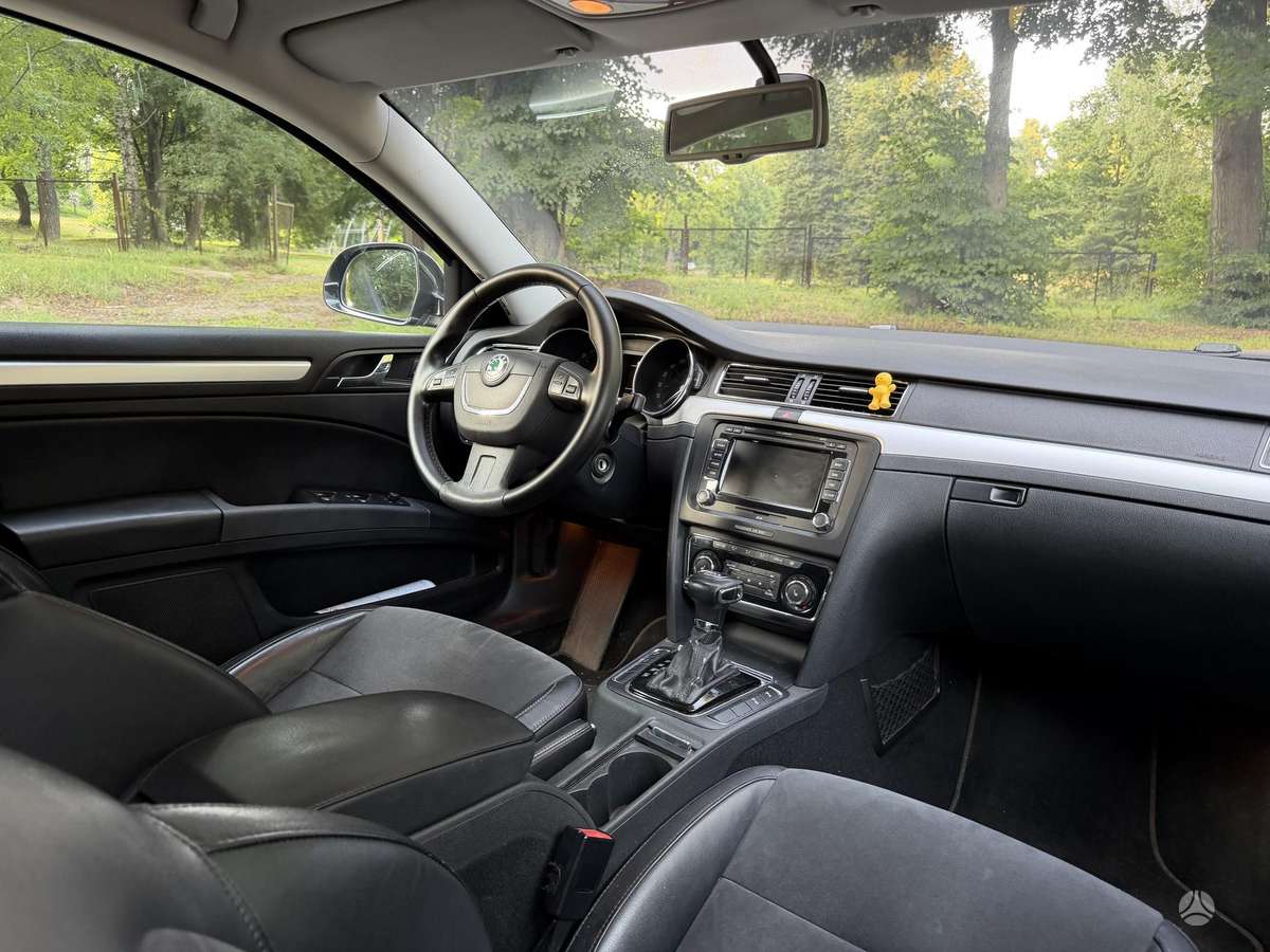Skoda Superb, 2.0 l., Универсал