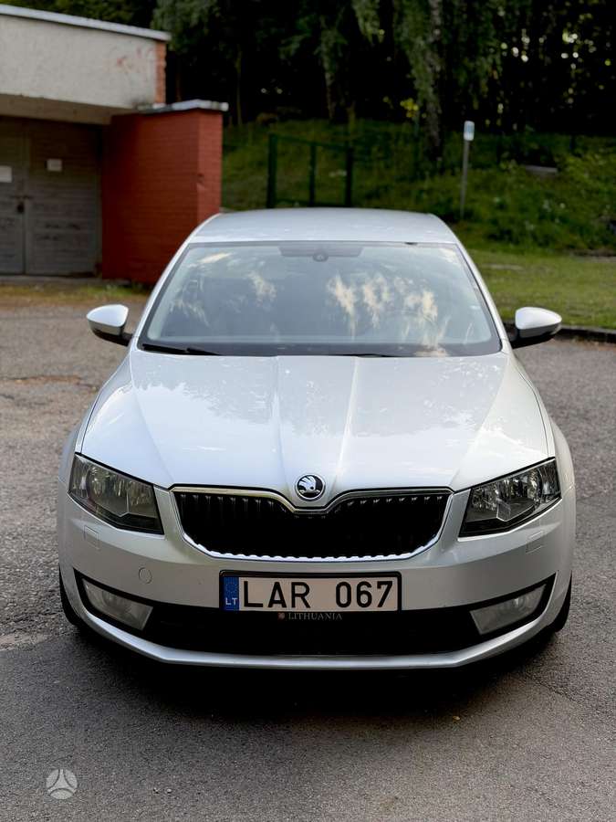 Skoda Octavia, Седан