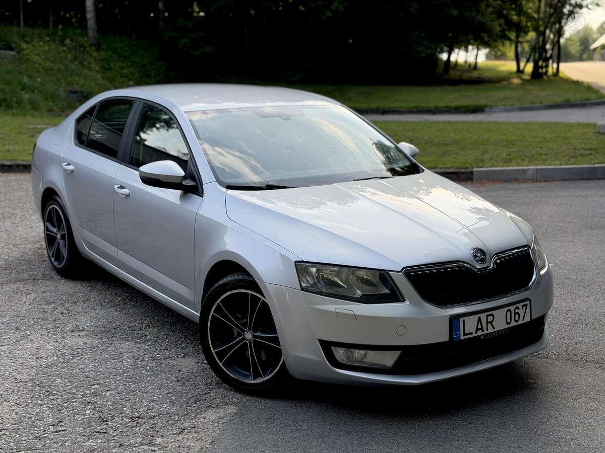 Skoda Octavia, Седан