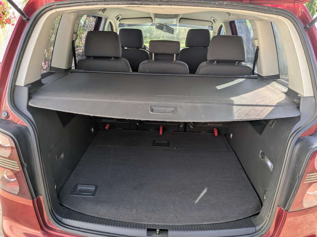 Volkswagen Touran - 5