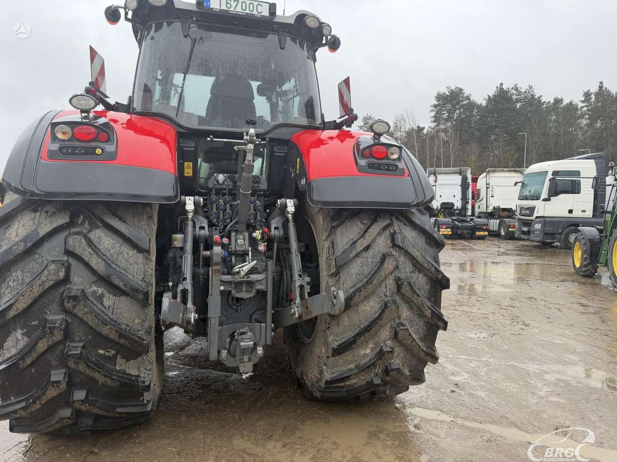 Massey Ferguson S 8740, traktoriai
