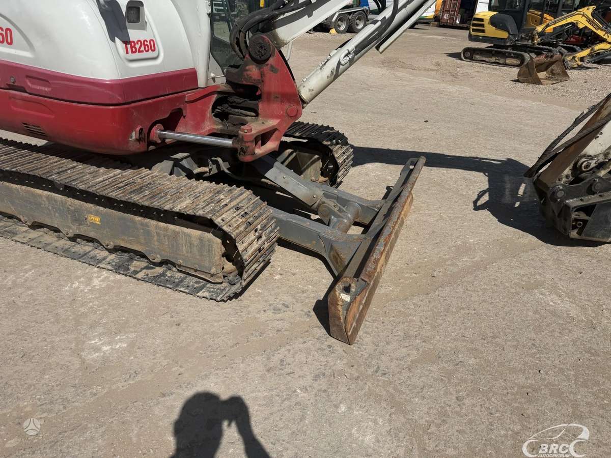 Takeuchi TB260 TMK300, ekskavatori