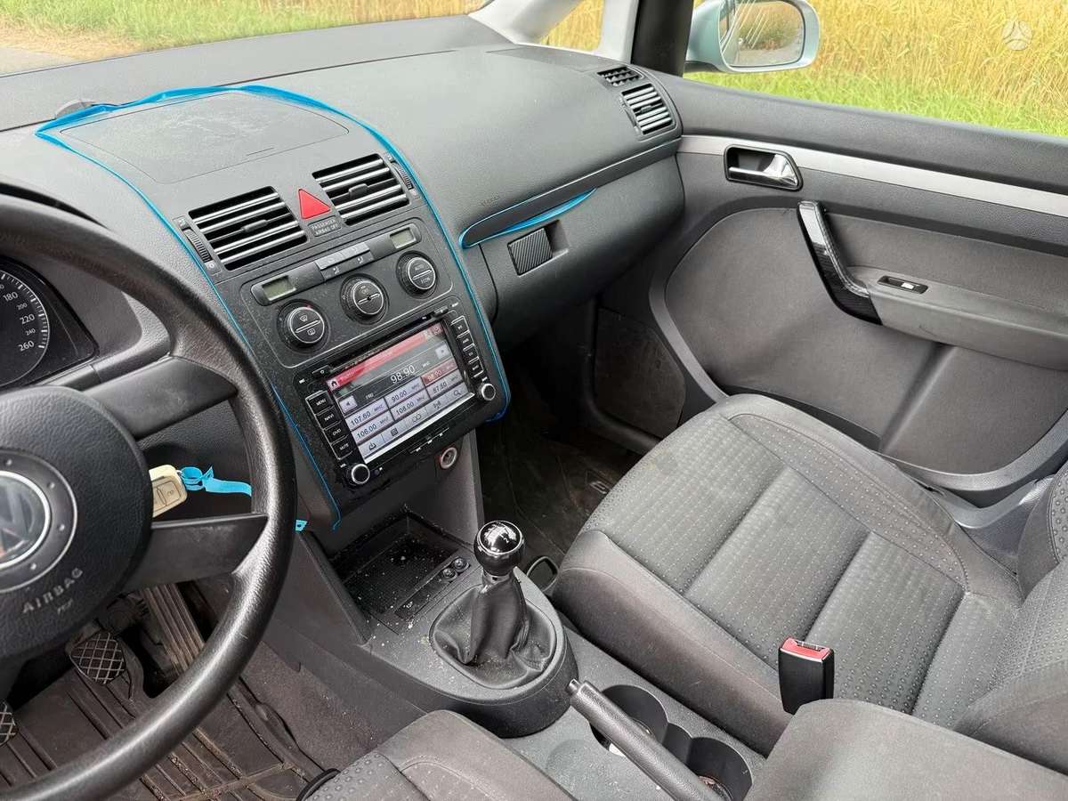 Volkswagen Touran по частям