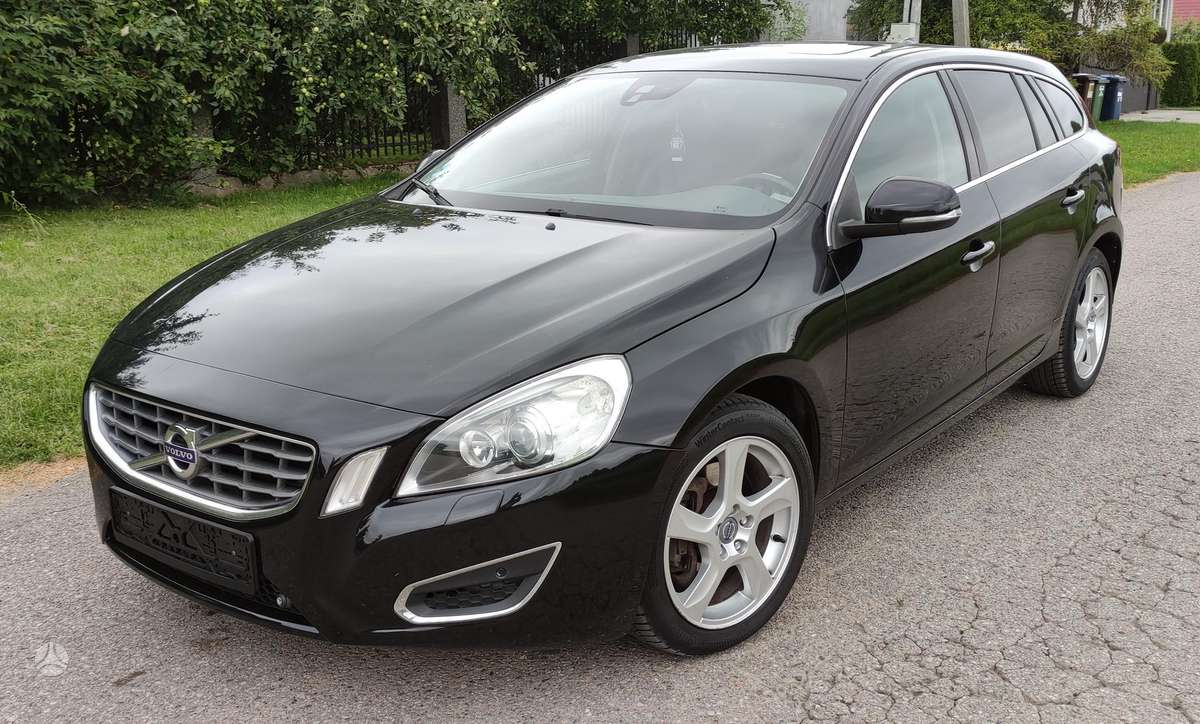 Volvo V60, 2.4 l., Хэтчбек