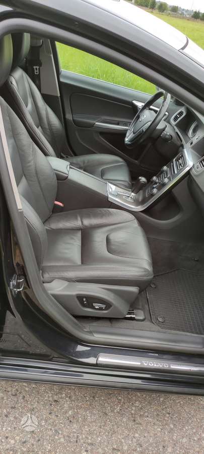 Volvo V60, 2.4 l., Хэтчбек