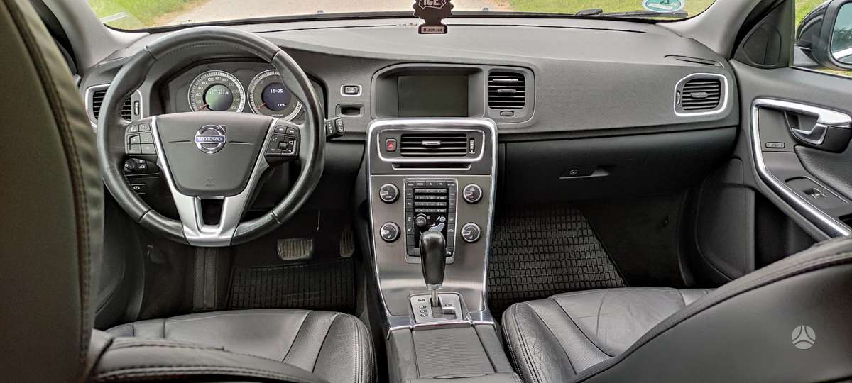 Volvo V60, 2.4 l., hatchback