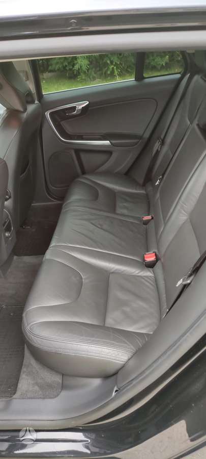 Volvo V60, 2.4 l., Хэтчбек