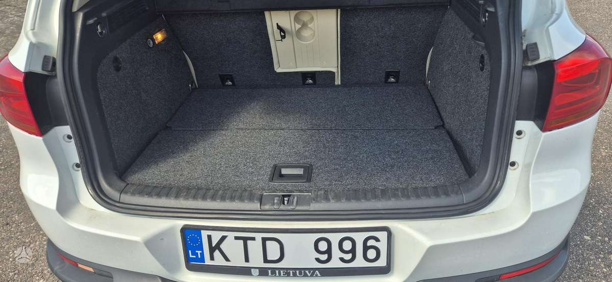 Volkswagen Tiguan - 10
