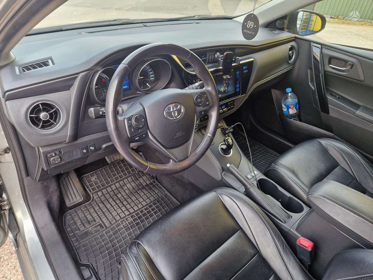 Toyota Auris - 9