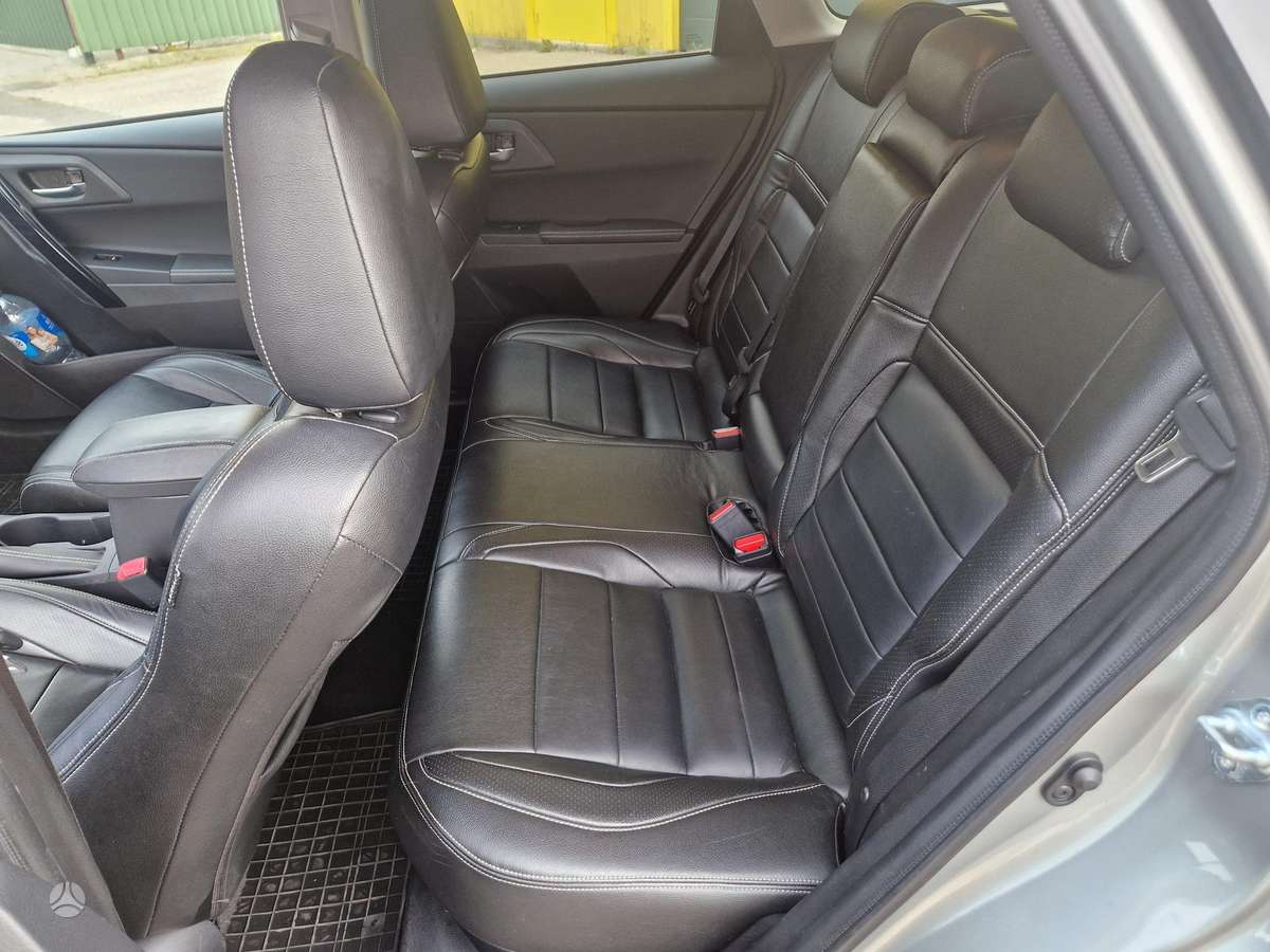 Toyota Auris - 11