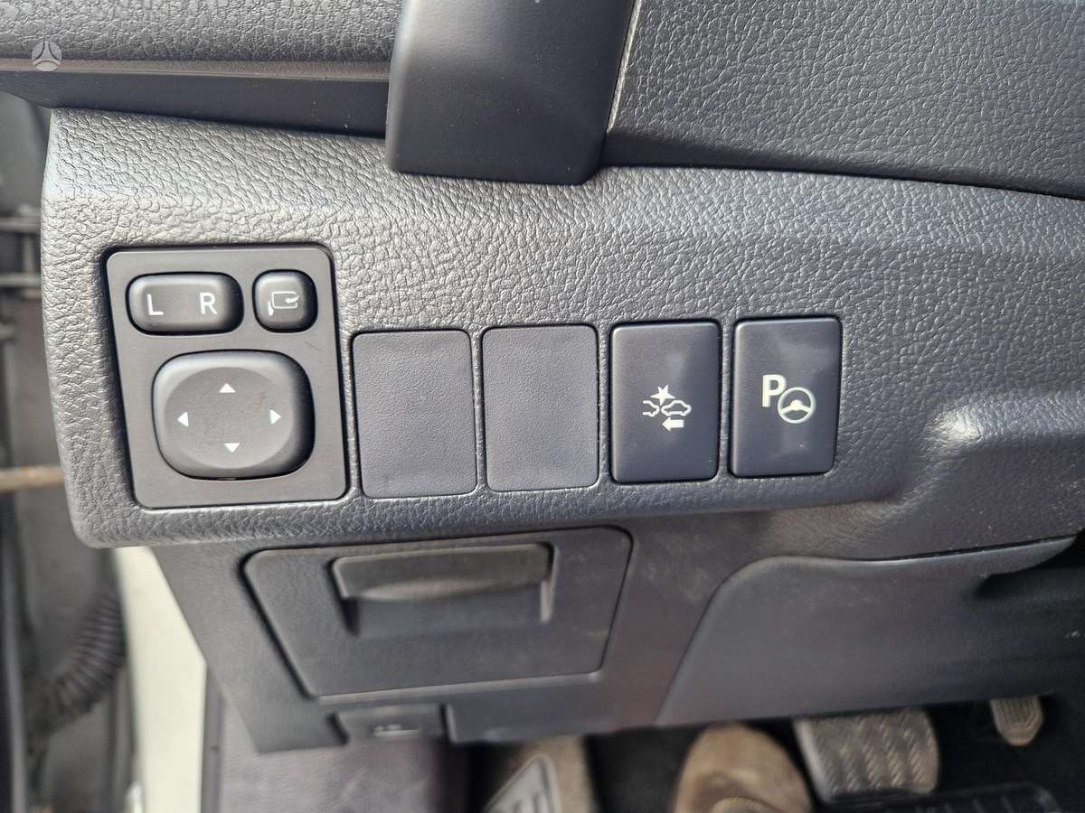 Toyota Auris - 12