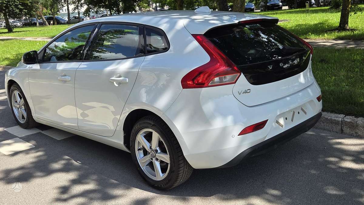 Volvo V40, 1.6 l., Универсал