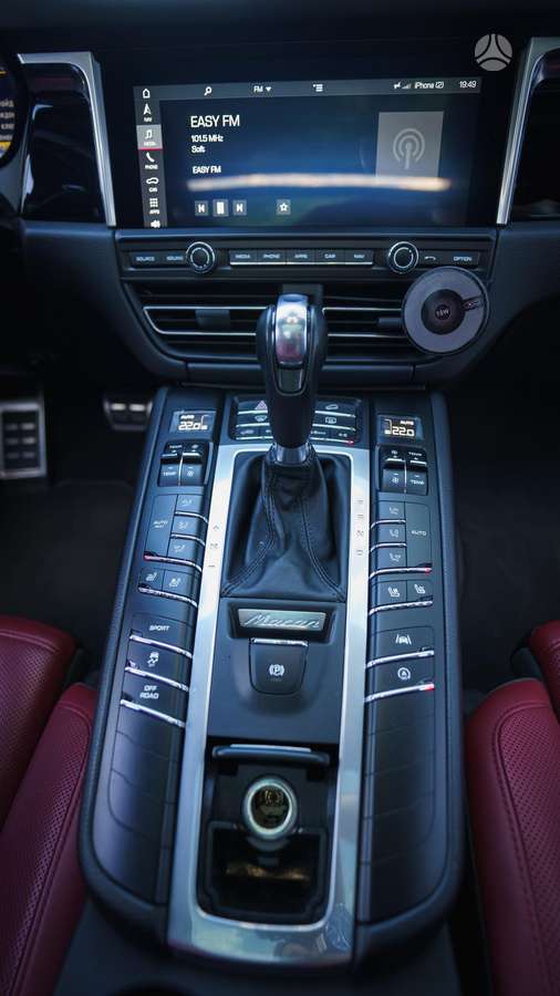 Porsche Macan - 10