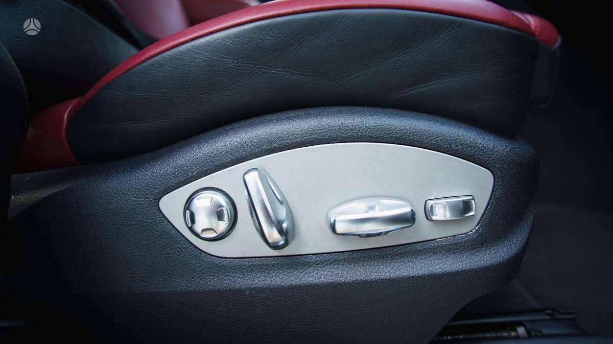 Porsche Macan - 12