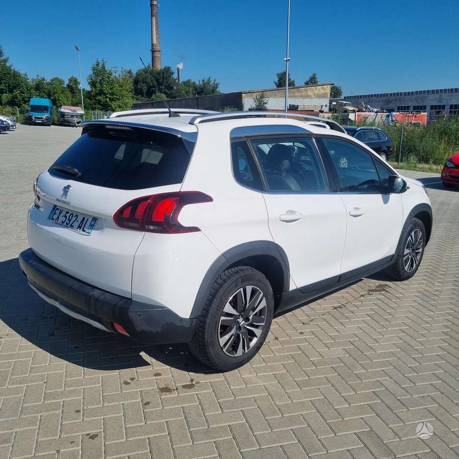 Peugeot 2008, 1.2 l., Универсал