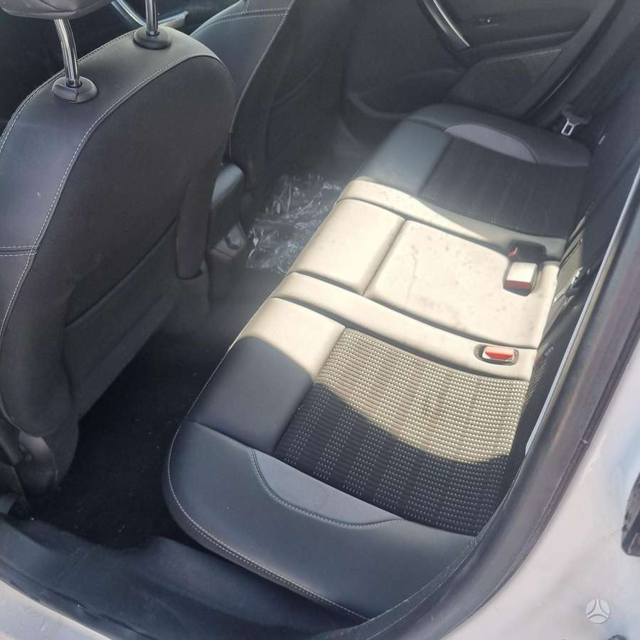 Peugeot 2008, 1.2 l., Универсал