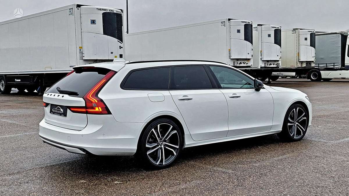 Volvo V90 - 9