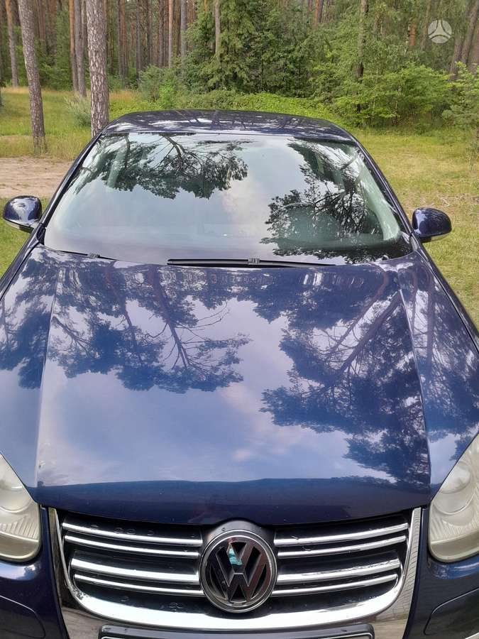 Volkswagen Jetta - 8
