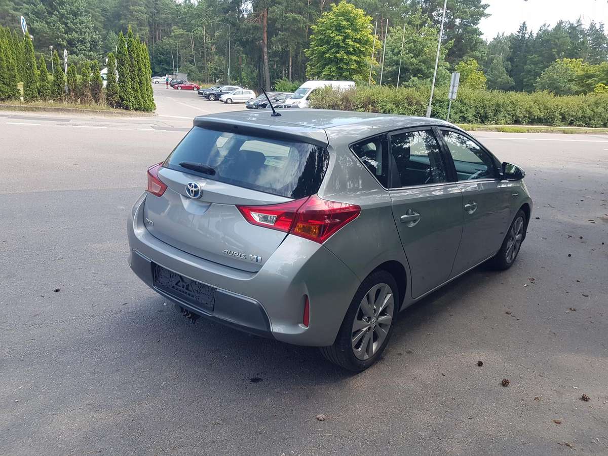 Toyota Auris - 5