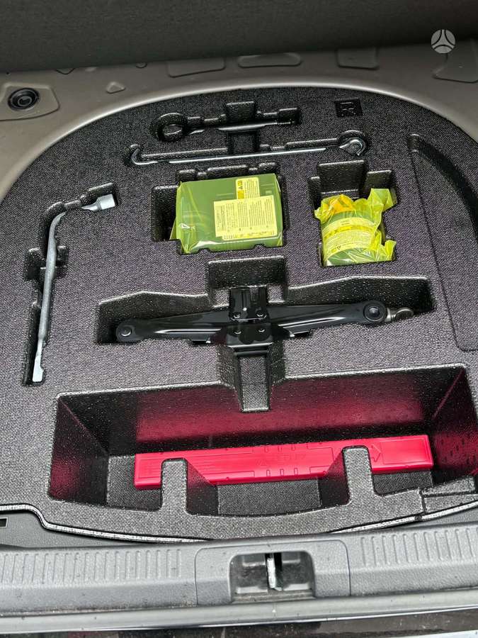 Toyota Camry - 11