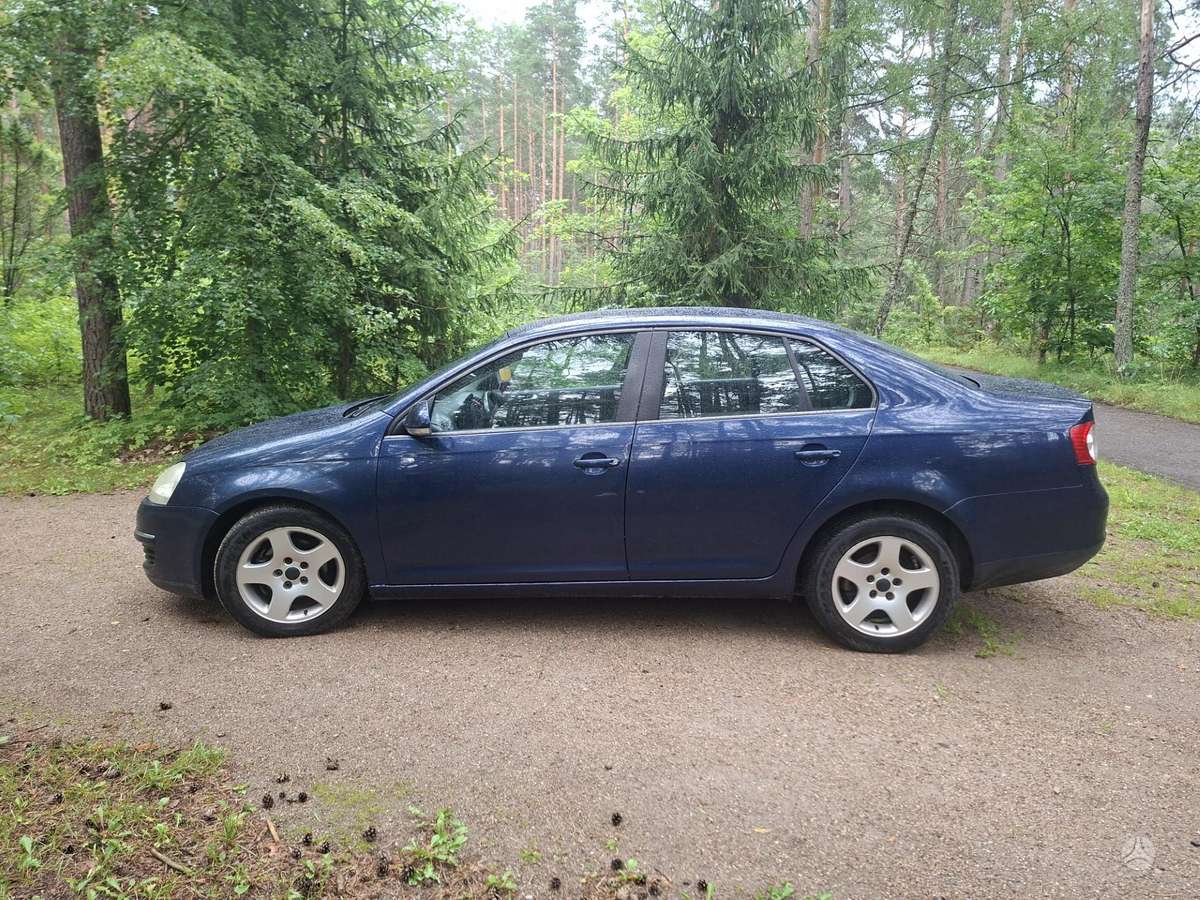 Volkswagen Jetta - 9