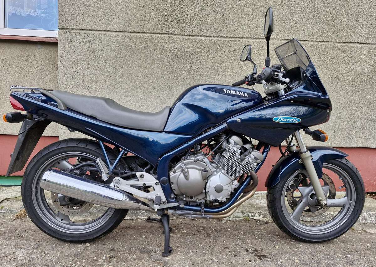 Yamaha XJ 600cc, street / classic