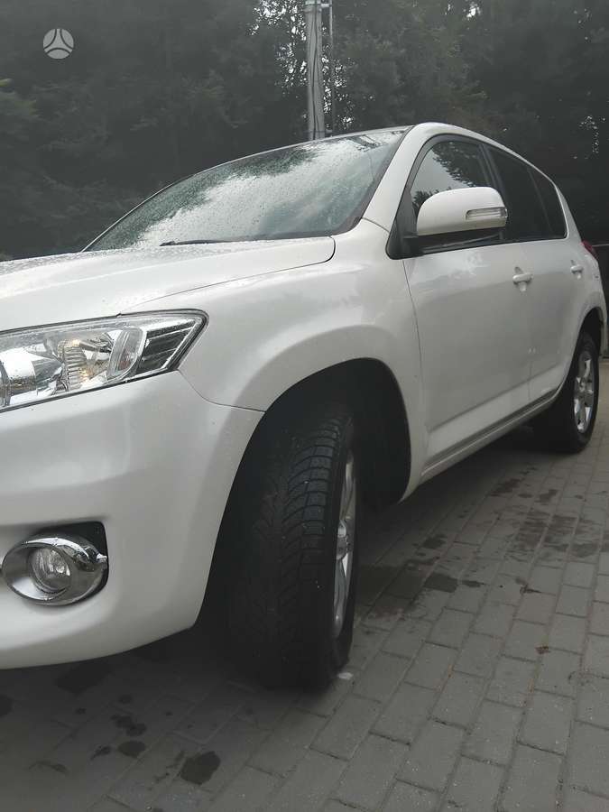 Toyota RAV4 - 5