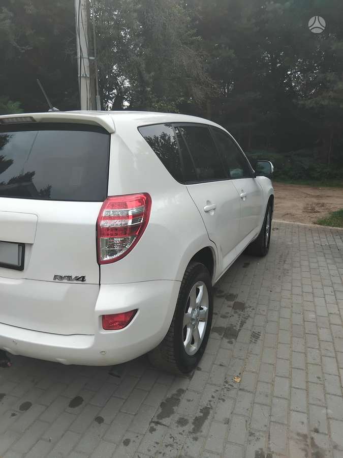 Toyota RAV4 - 4