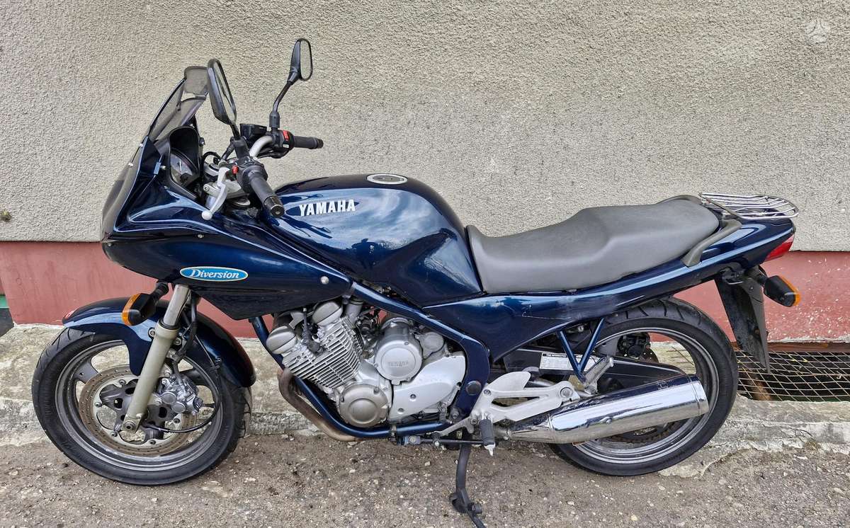 Yamaha XJ 600cc, street / classic