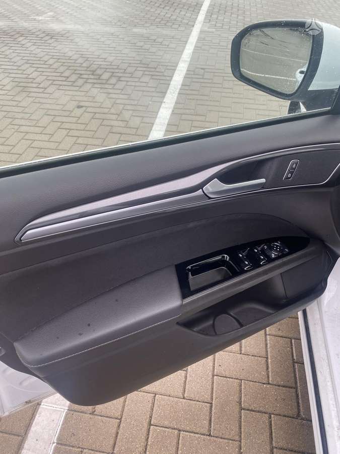 Ford Mondeo, 2.0 l., hatchback