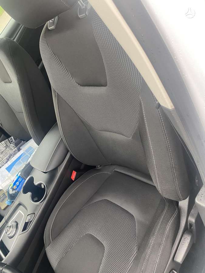 Ford Mondeo, 2.0 l., hatchback
