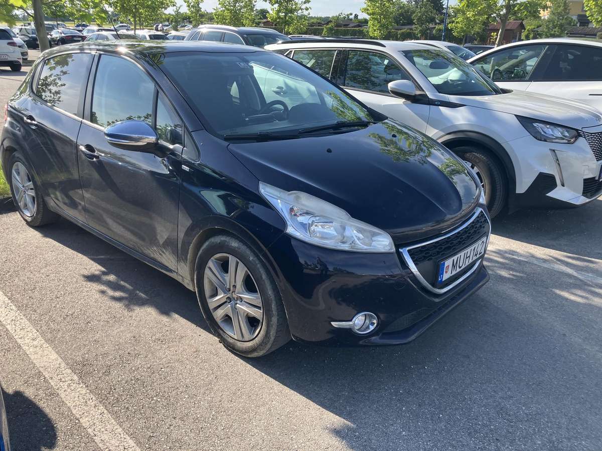 Peugeot 208 - 2