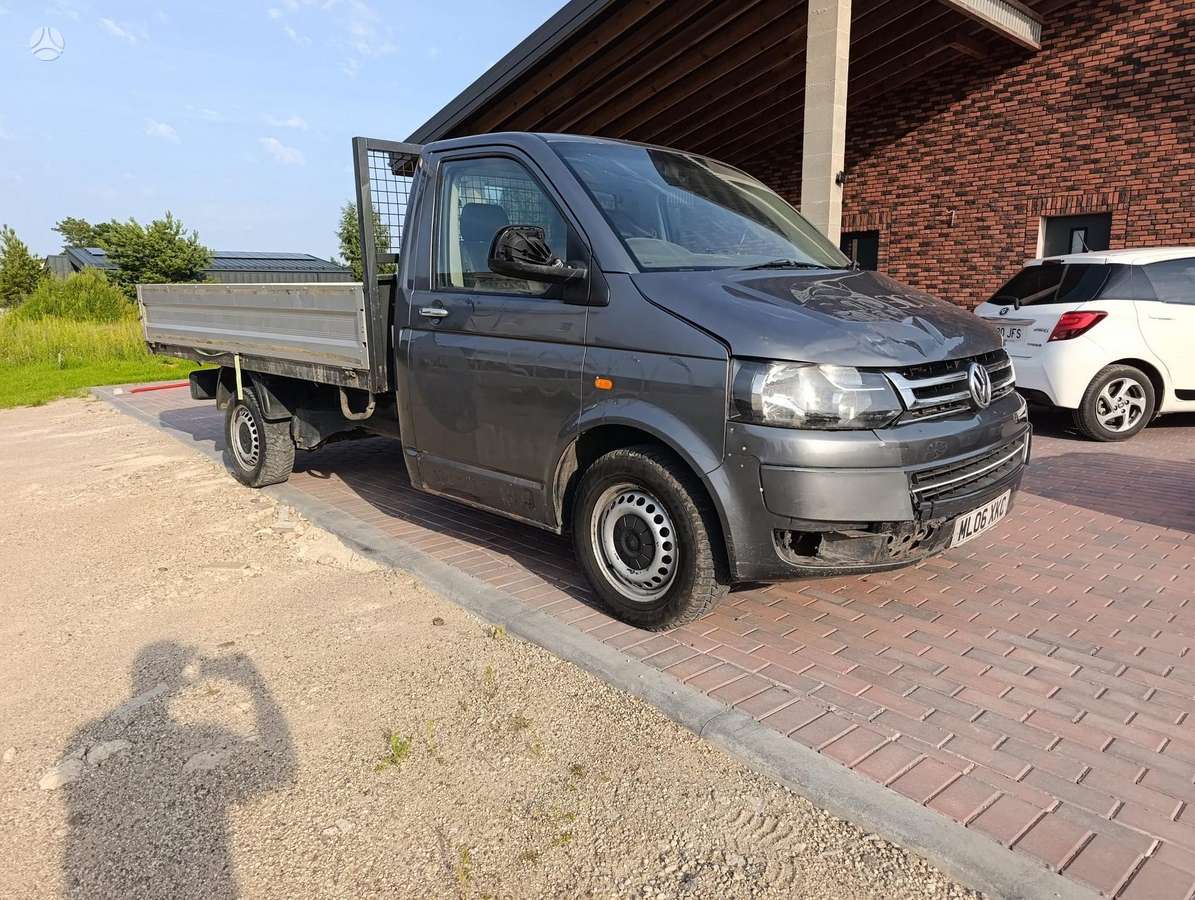 Volkswagen Transporter - 2
