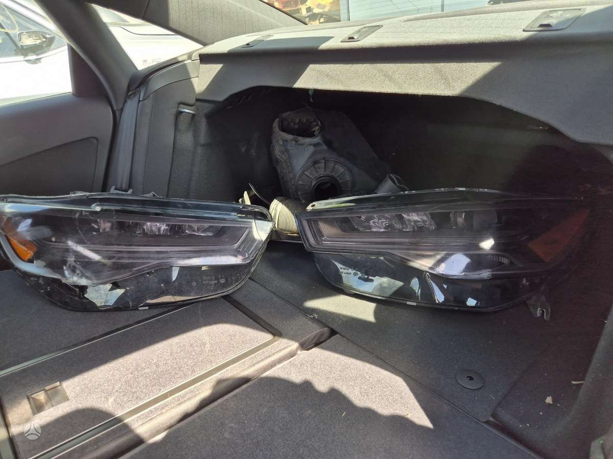 Audi A8, 3.0 l., Седан