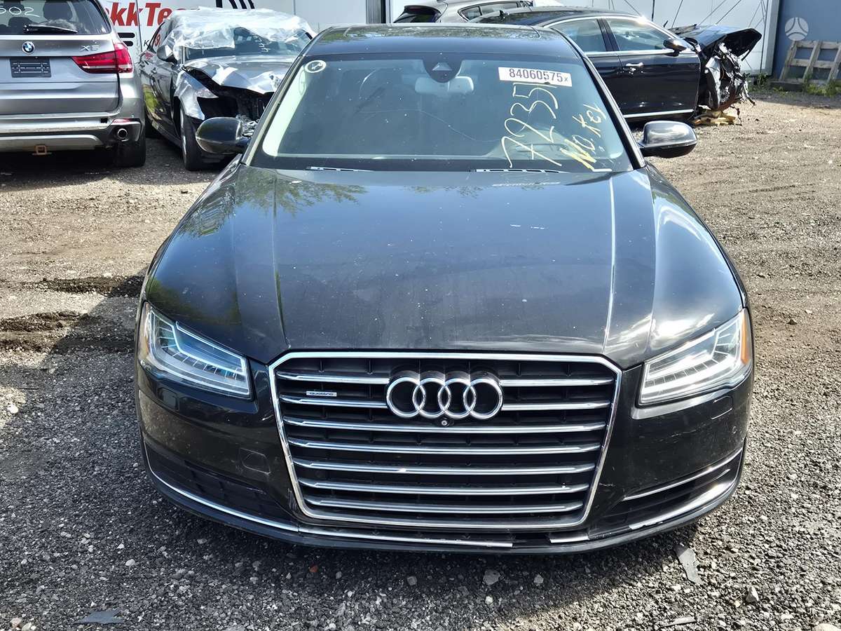 Audi A8, 3.0 l., Седан