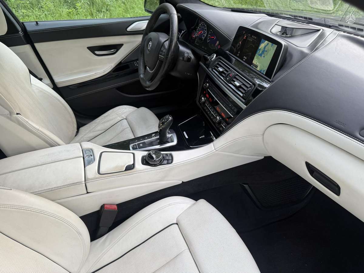 Alpina B6, 4.4 l., Седан