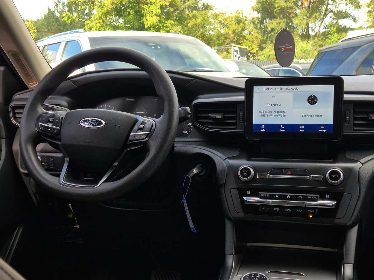 Ford Explorer, 2.3 l., Внедорожник / Кроссовер