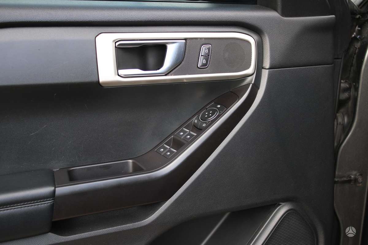 Ford Explorer, 2.3 l., Внедорожник / Кроссовер