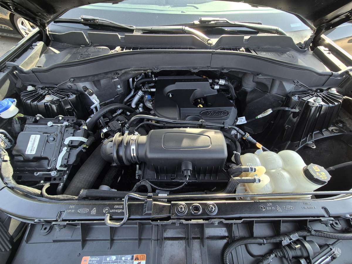 Ford Explorer, 2.3 l., Внедорожник / Кроссовер