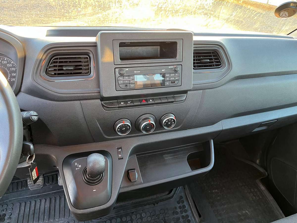 Renault Master, autovežiai