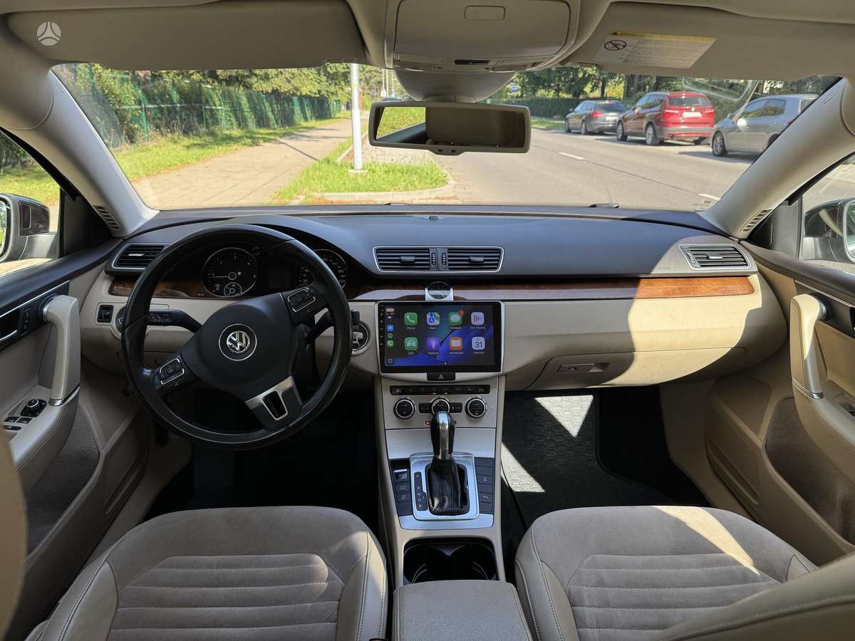 Volkswagen Passat - 10