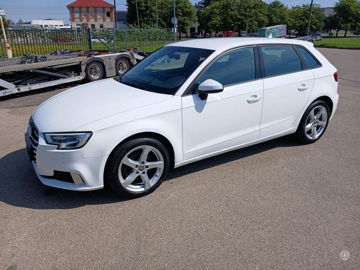Audi A3, 1.0 l., Хэтчбек