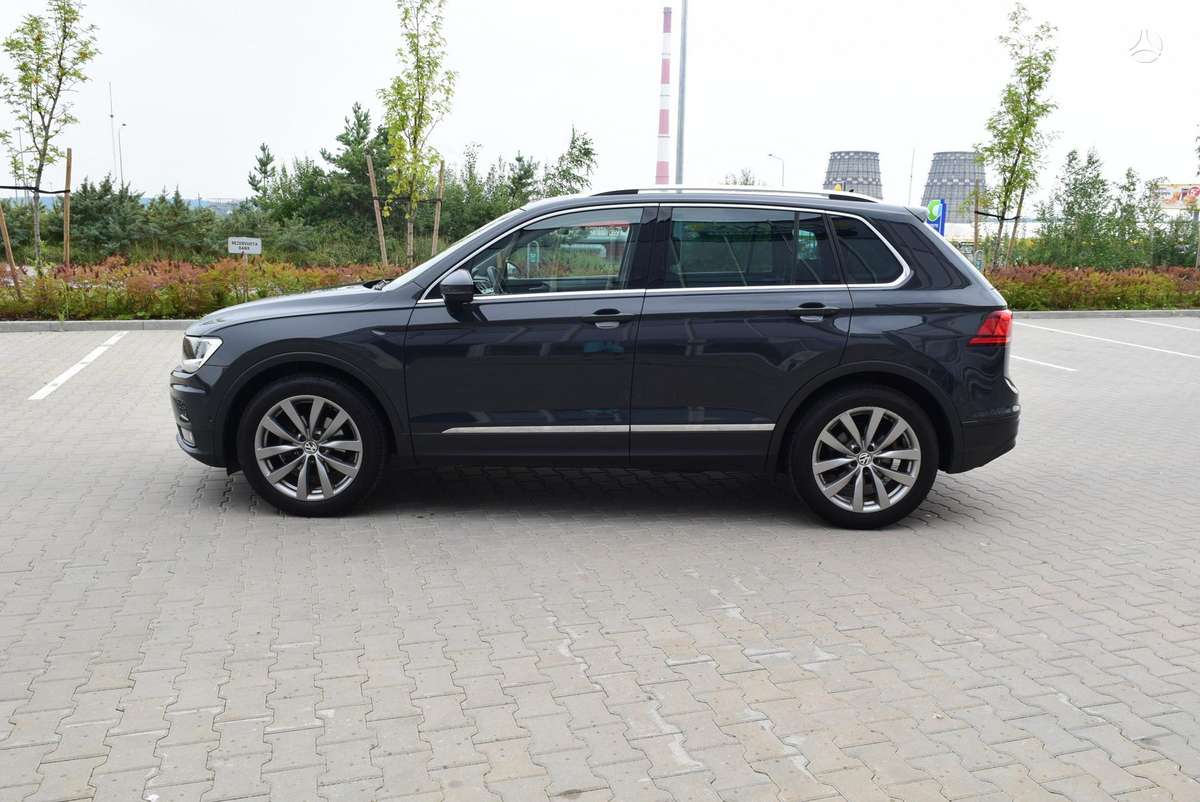Volkswagen Tiguan - 4