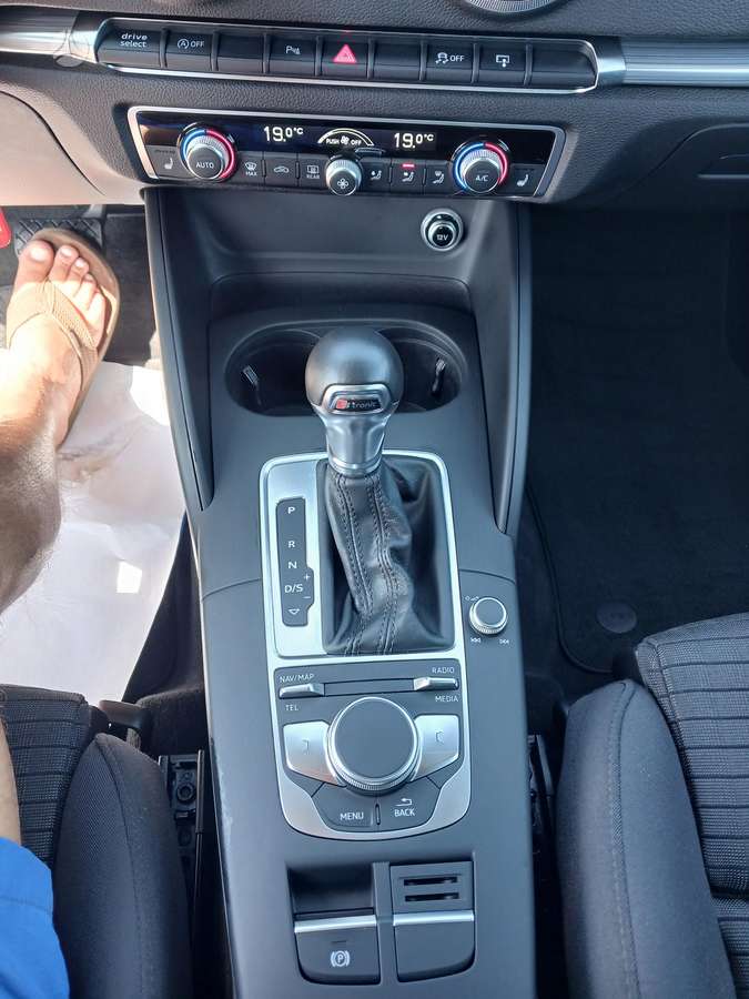 Audi A3, 1.0 l., Хэтчбек