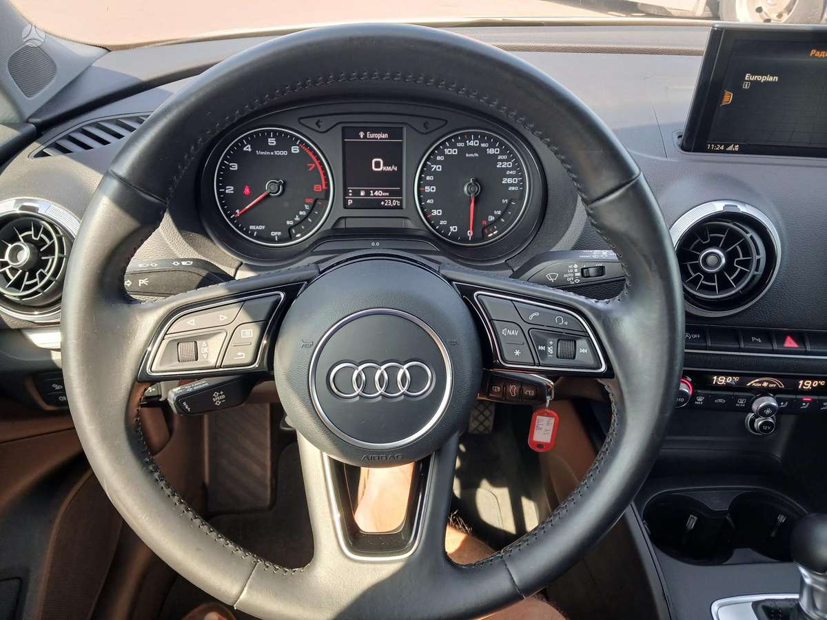 Audi A3, 1.0 l., hatchback