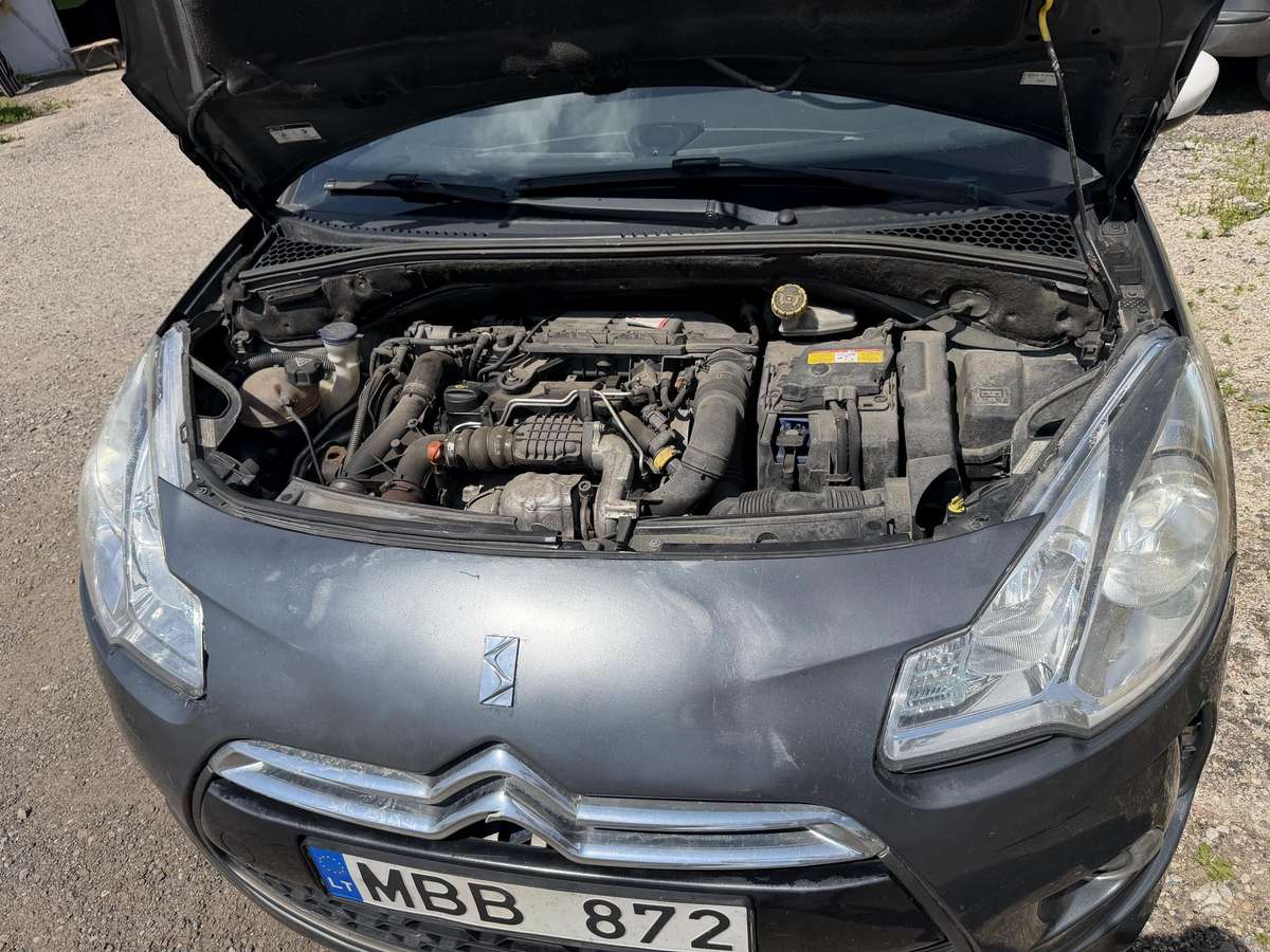 Citroen DS3, 1.4 l., Хэтчбек