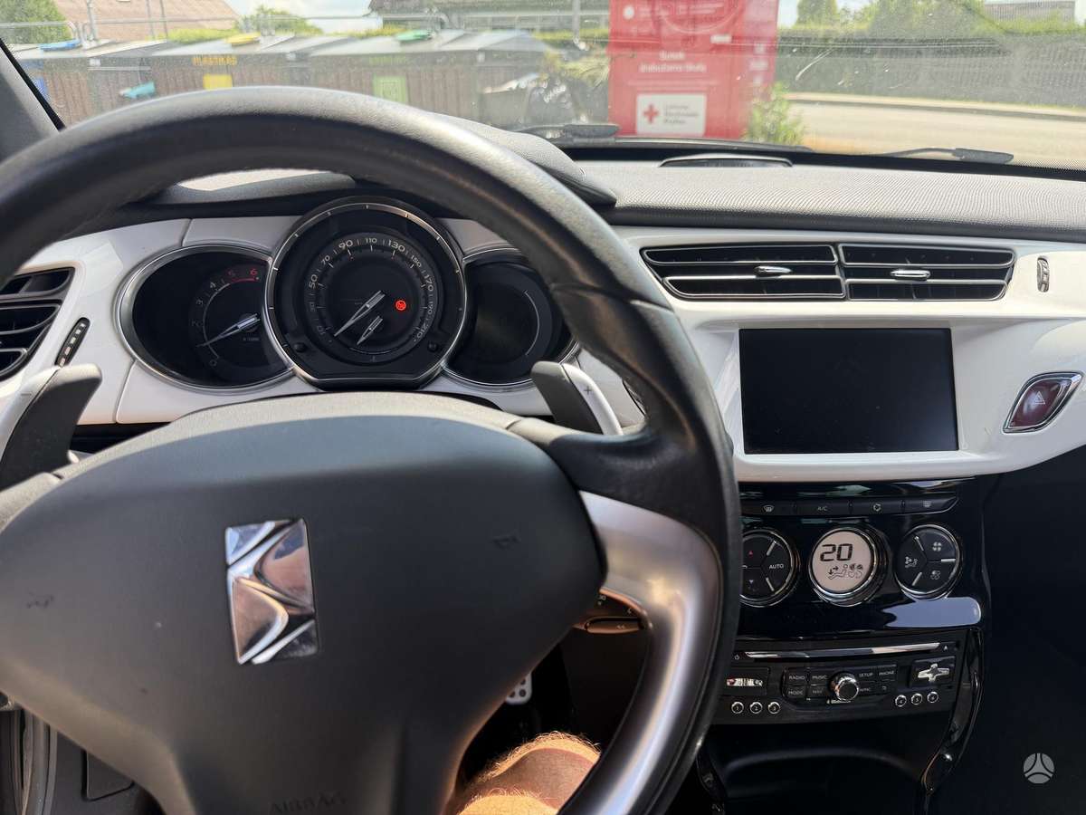 Citroen DS3, 1.4 l., Хэтчбек